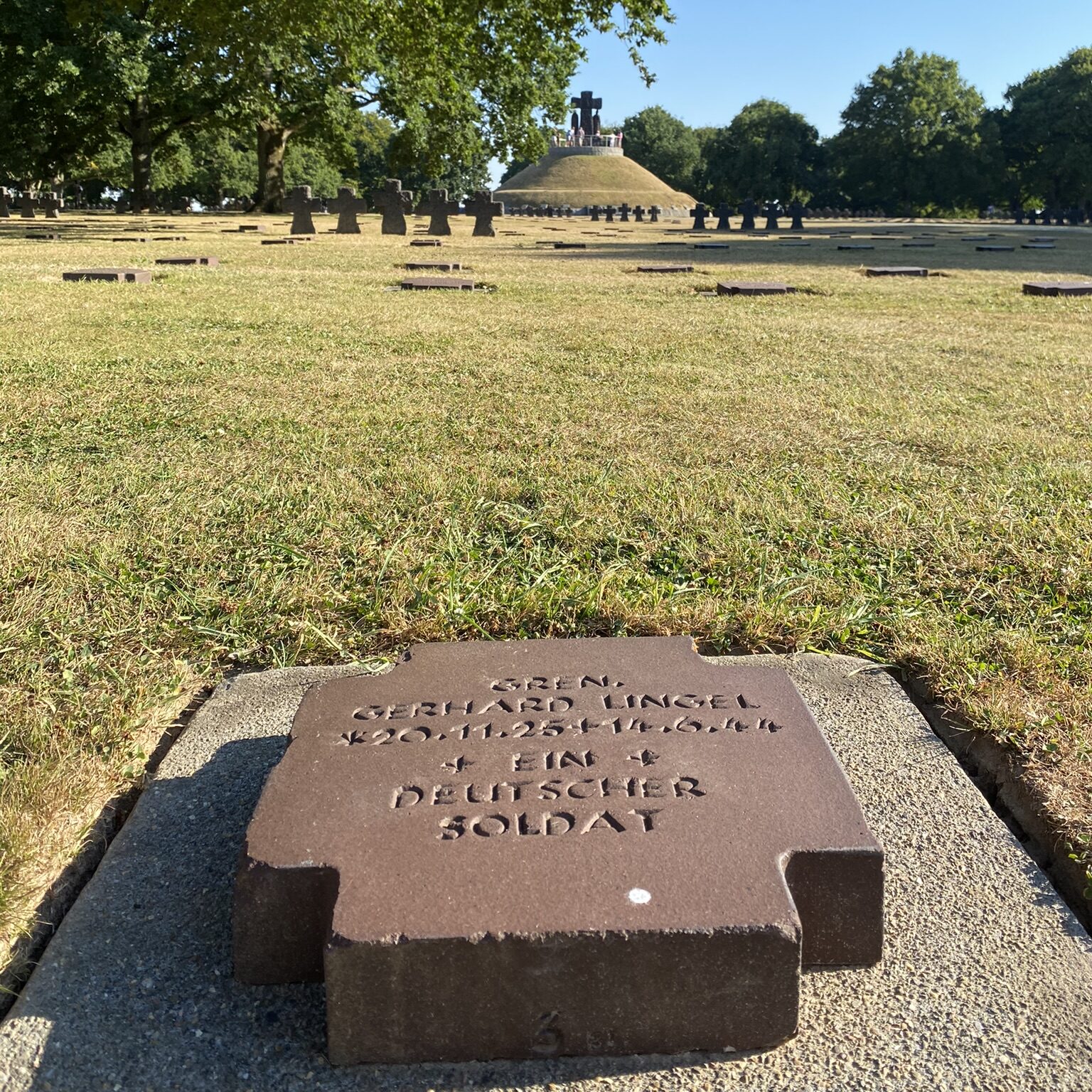 lapide di ferro Cimitero tedesco La Cambe Normandia