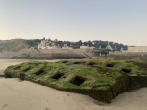 cassoni a Mulberry Harbour porto 1 Arromance_Normandia