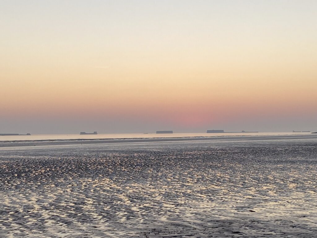 Mulberry Harbour 1 Arromanche_Normandia