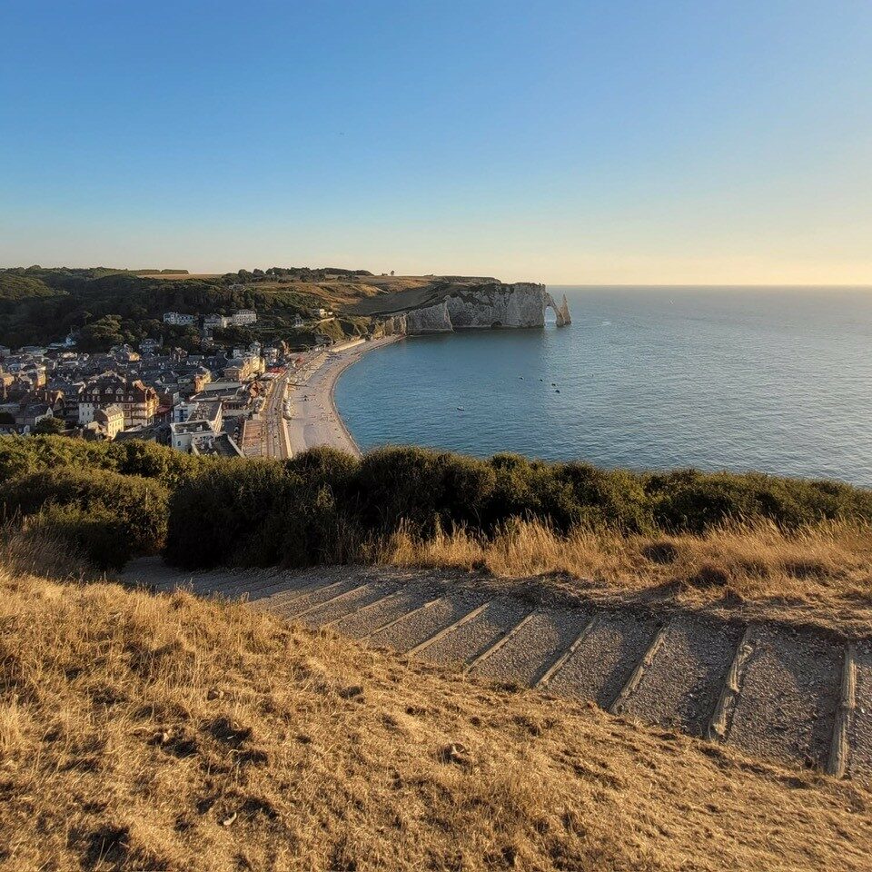 Come raggiungere la cima della Scogliera d'Amont a Etretat