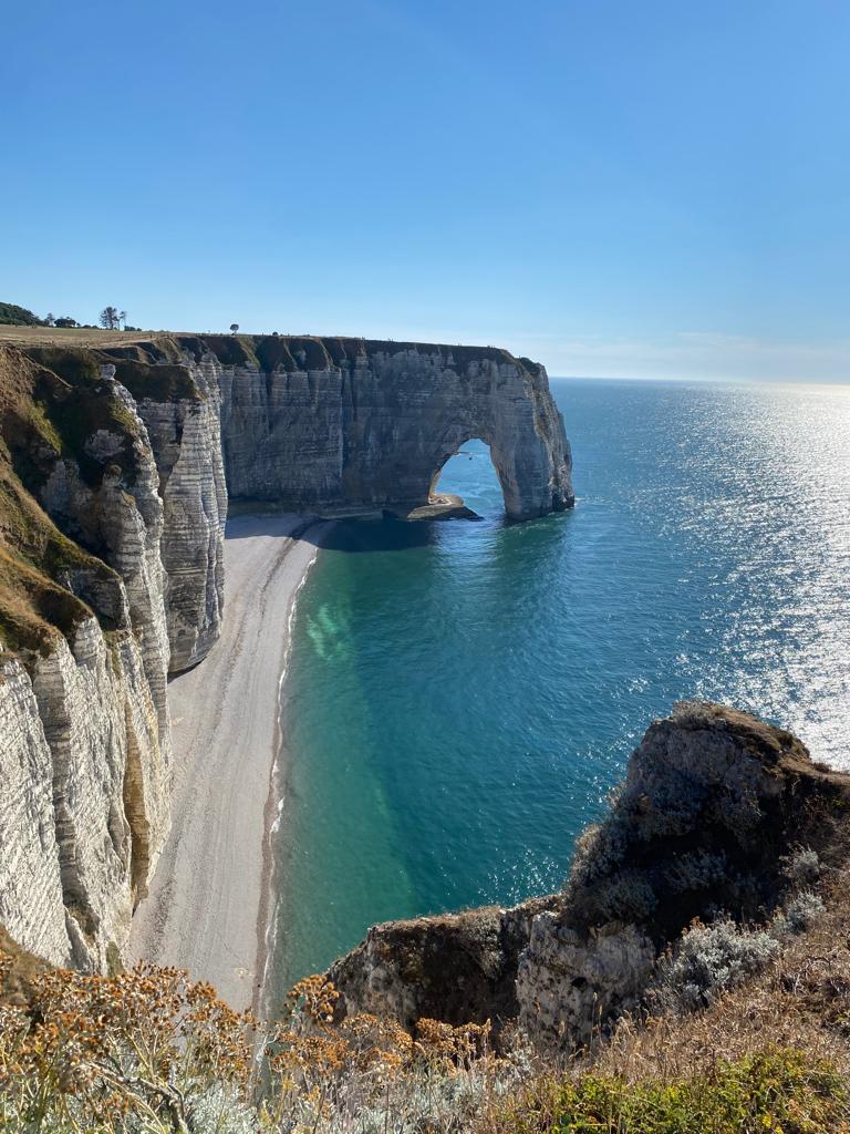 Le scogliere calcaree della costa d'Alabastro ad Etretat