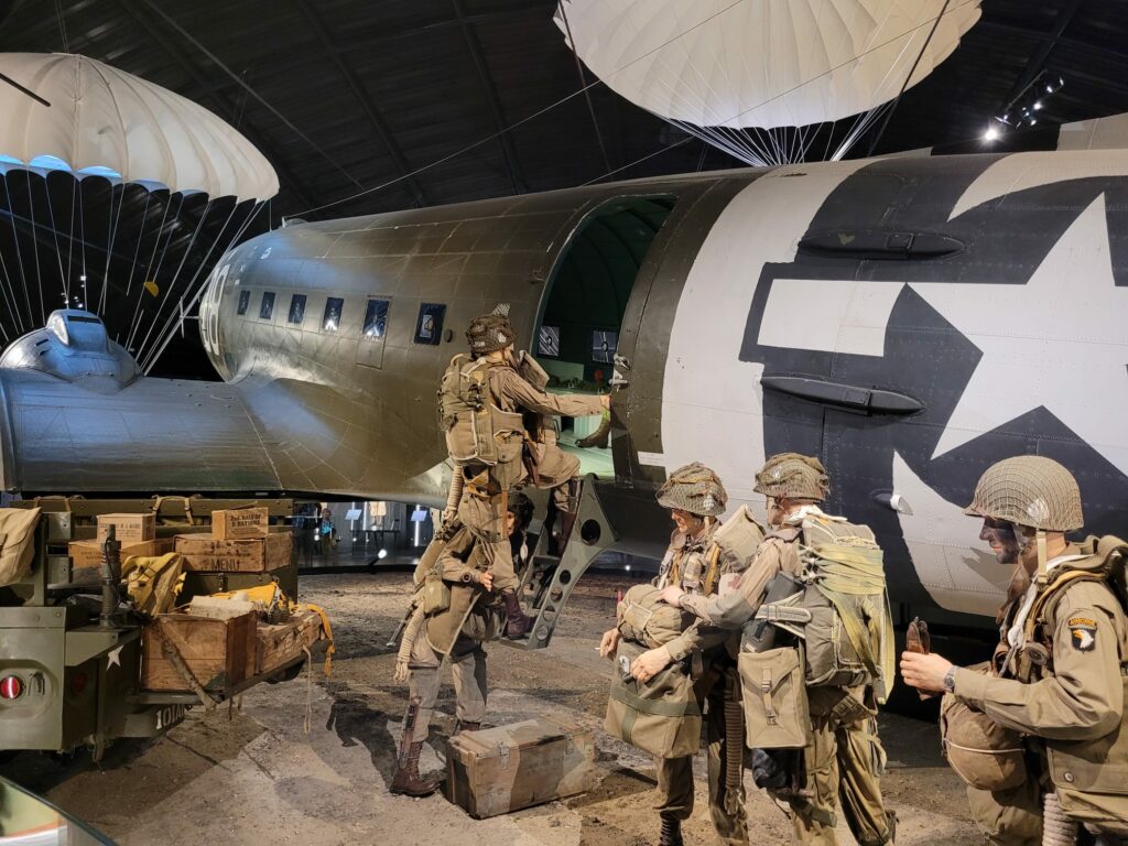 Airborne museum sainte mere eglise nomadi in normandia